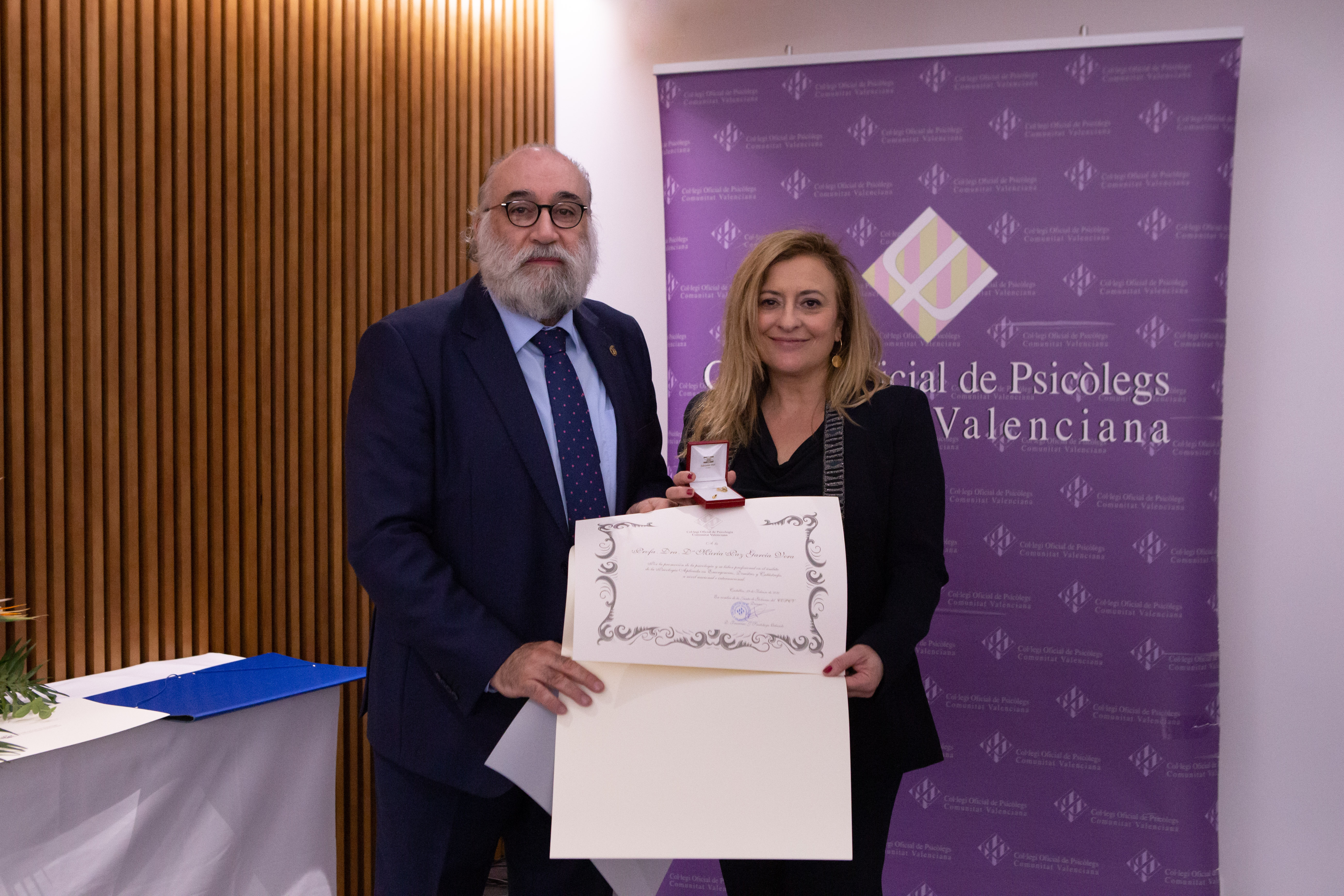 La Prof.ª María Paz García Vera nombrada Colegiada de Honor del Colegio Oficial de la Psicología de la Comunidad Valenciana (COPCV)